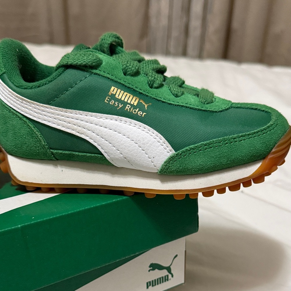 Puma Kids Sneakers Green and White size 11c - Picture 6 of 7